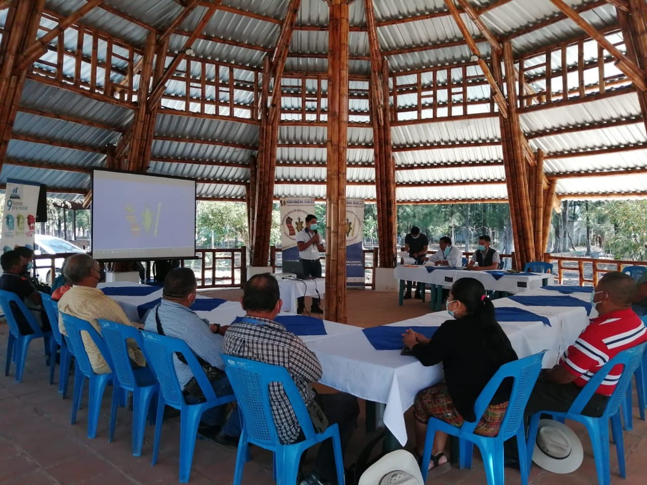 Capacitan sobre el Reglamento 164 a la comisión de ambiente de Baja Verapaz