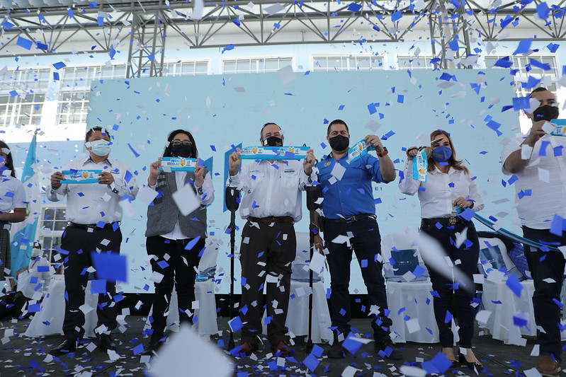 Presidente Giammattei inaugura ciclo escolar 2022 en nueva Escuela Bicentenario