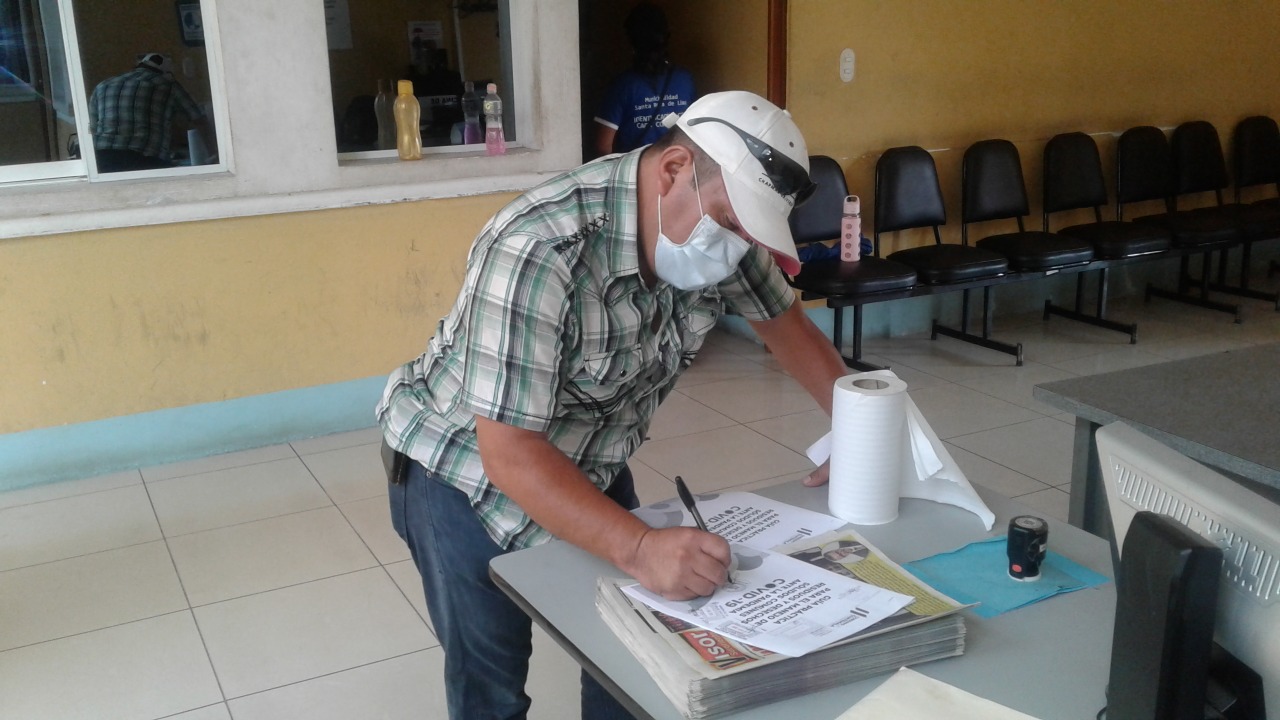 Delegación del MARN en Santa Rosa entrega Guía de Desechos Sólidos por Covid-19 a nueves municipalidades de Santa Rosa