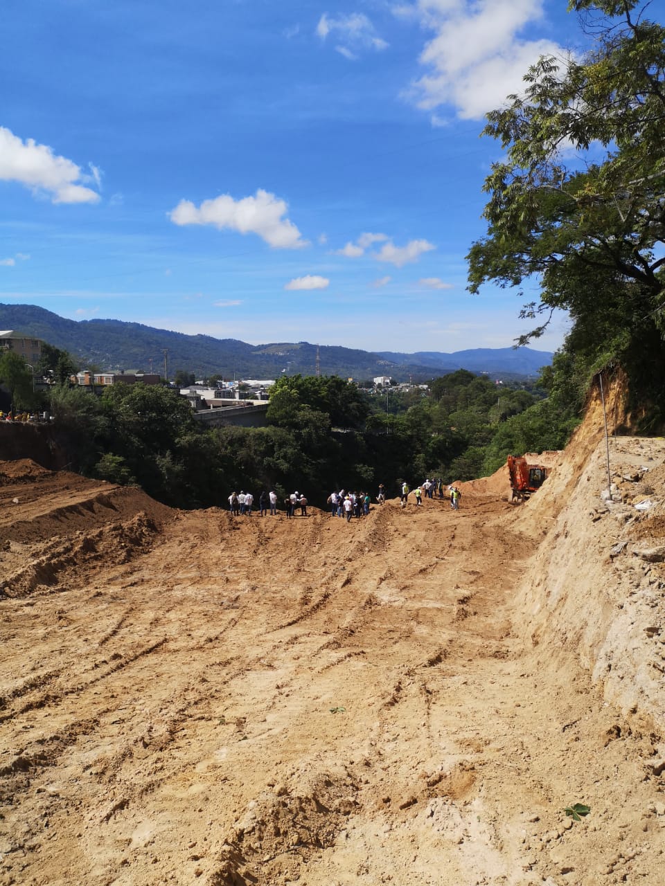 MARN efectúa inspección por denuncia de arrastre de sedimento