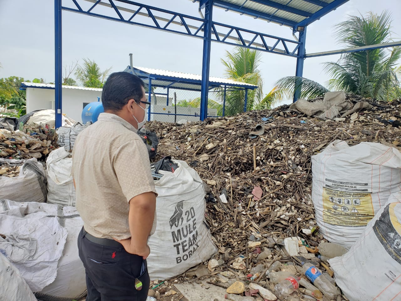 Continúa limpieza y saneamiento del río Motagua