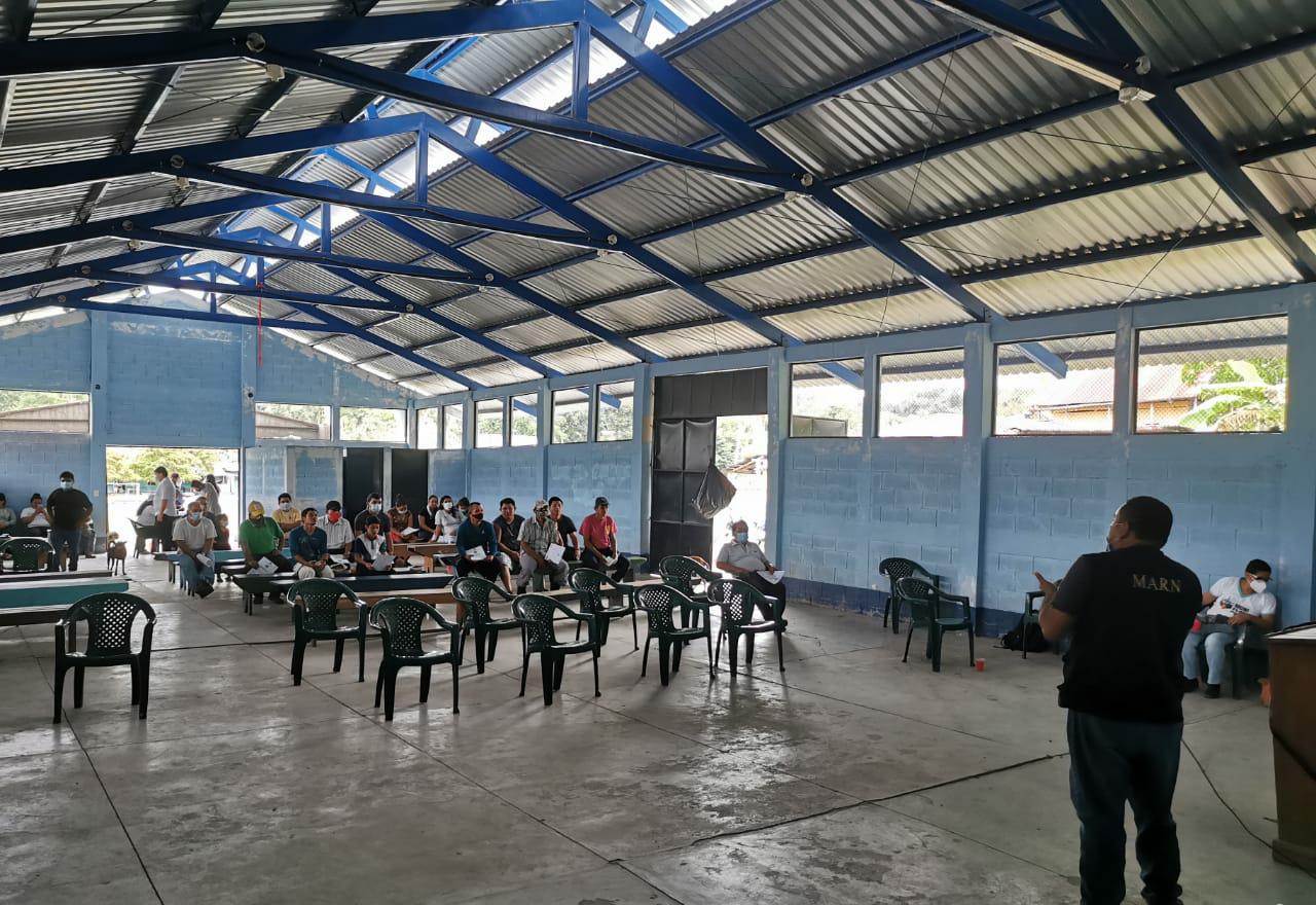 Comunidad de Uaxactún, Petén, mejora prácticas para cuidar el ambiente