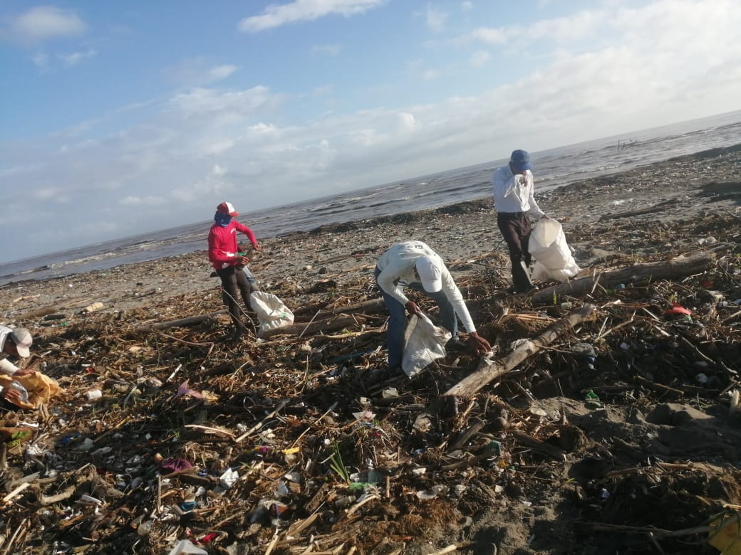 Continúan las jornadas de limpieza en el río Motagua