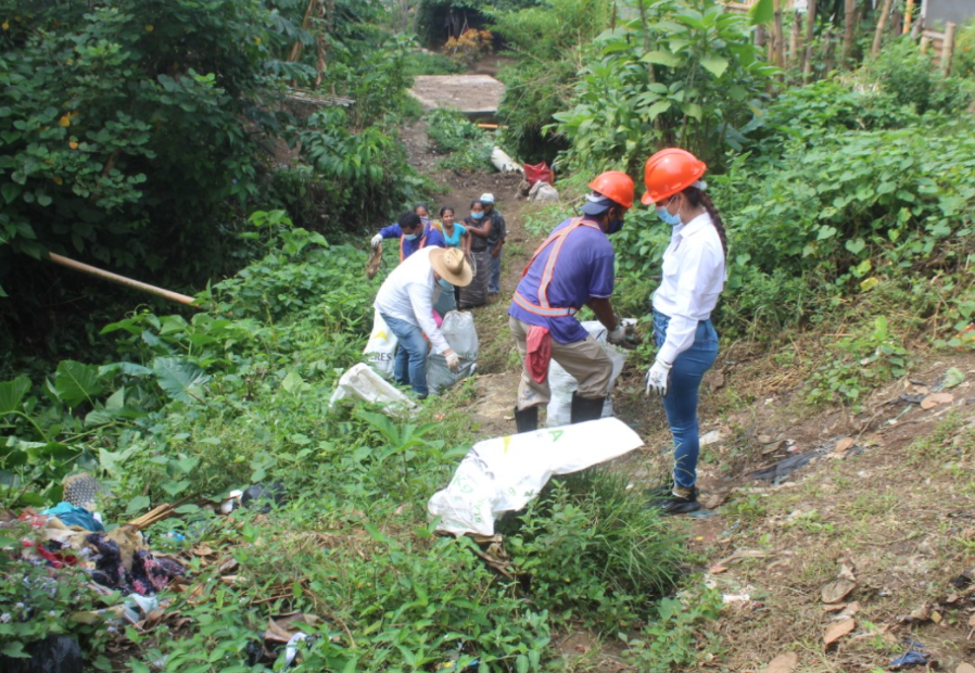 Suchitepéquez y Petén promueven un medio ambiente limpio