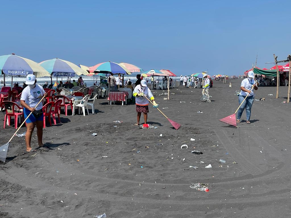 Playas Limpias: 528.15 toneladas de desechos sólidos fueron retirados de 31 playas del país