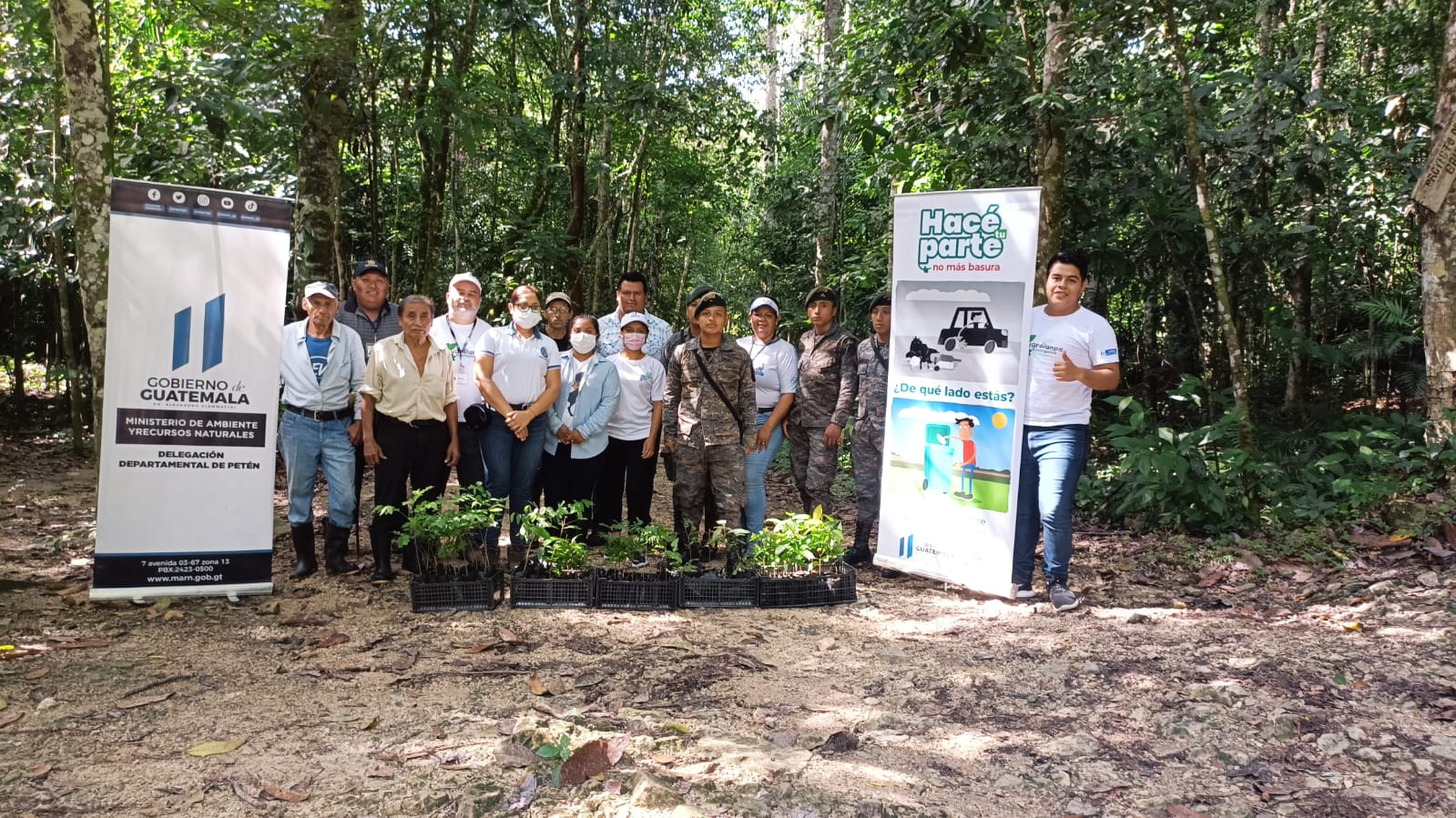 Reforestación en el Parque Municipal Ixtutz para conservar el bosque