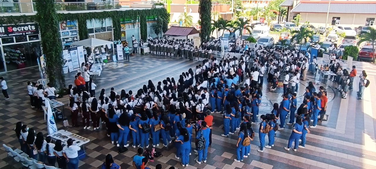 MARN imparte educación ambiental a jóvenes de Petén