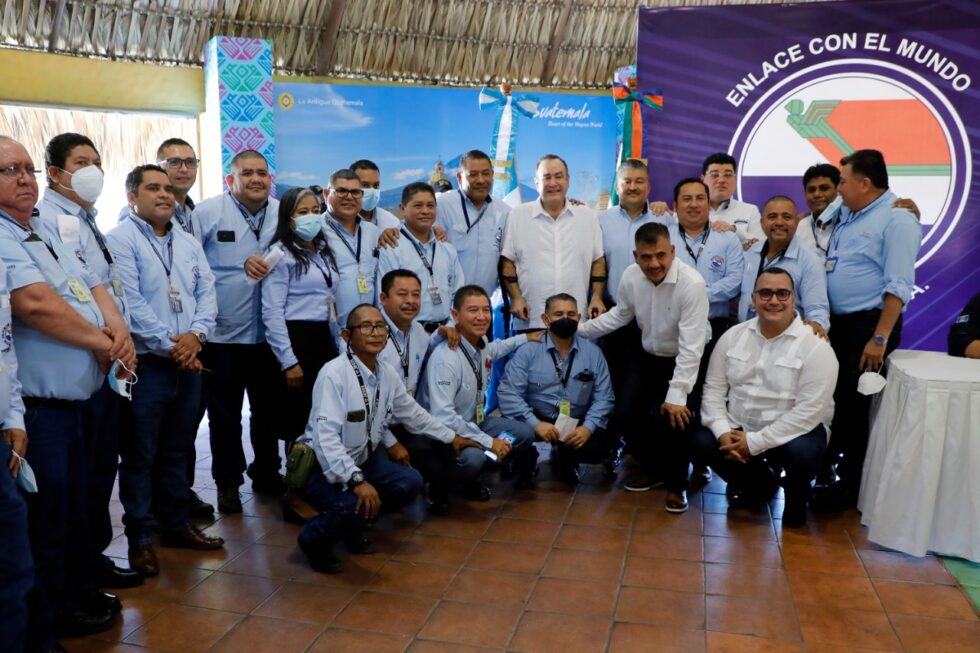 Avanza proceso de convertir a Puerto Quetzal en el más grande de Centroamérica