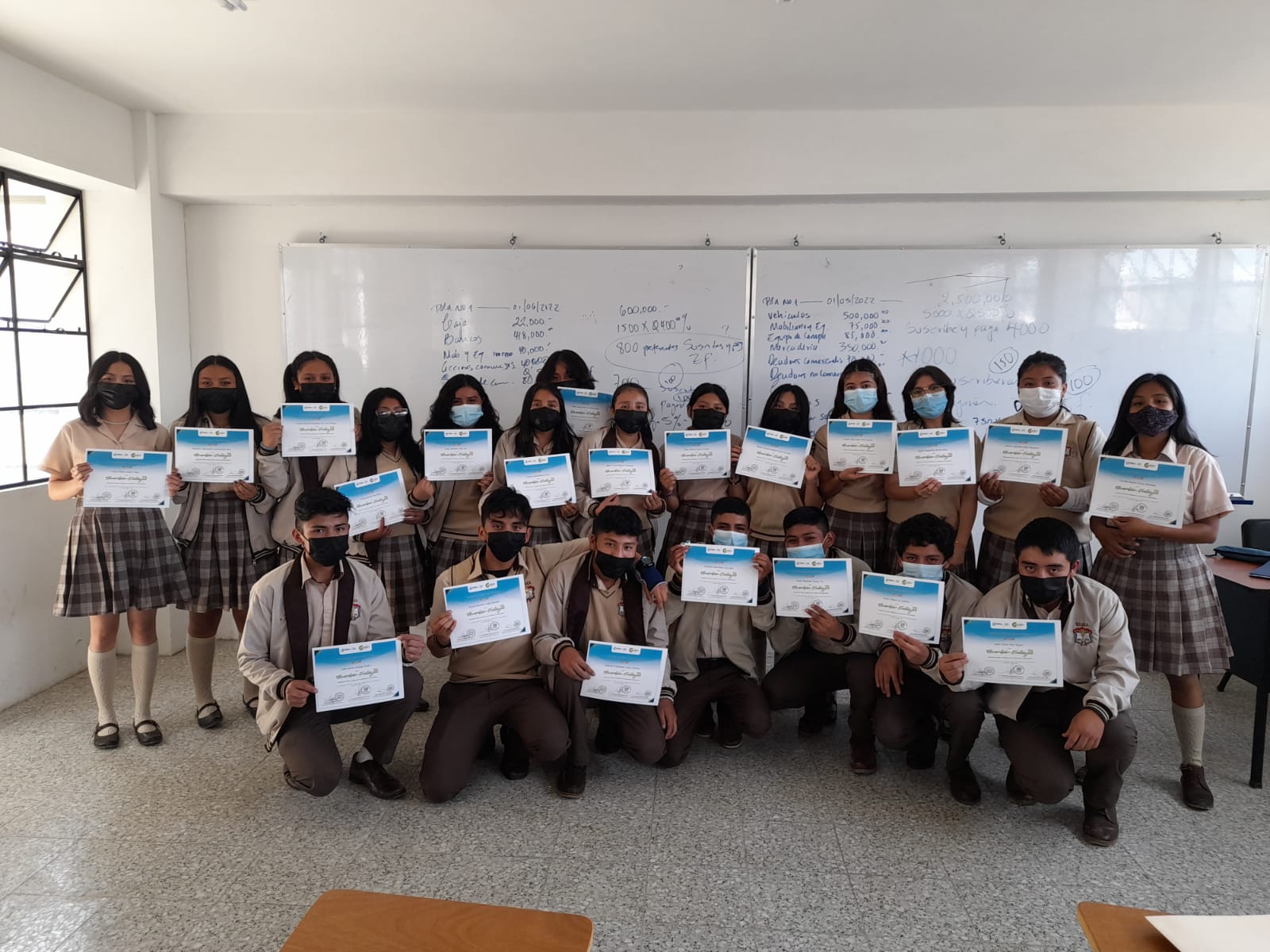Certifican a 303 jóvenes como Guardianes Ecológicos en Chimaltenango