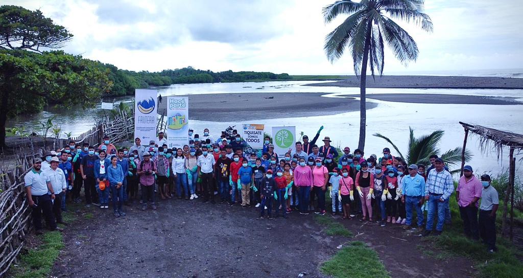 Resultados positivos deja la jornada de limpieza en playa de Tiquisate