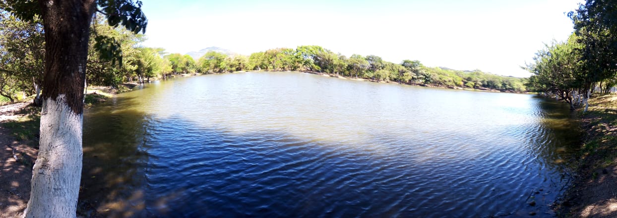 Vecinos de Agua Blanca, Jutiapa se unen para limpiar un reservorio natural