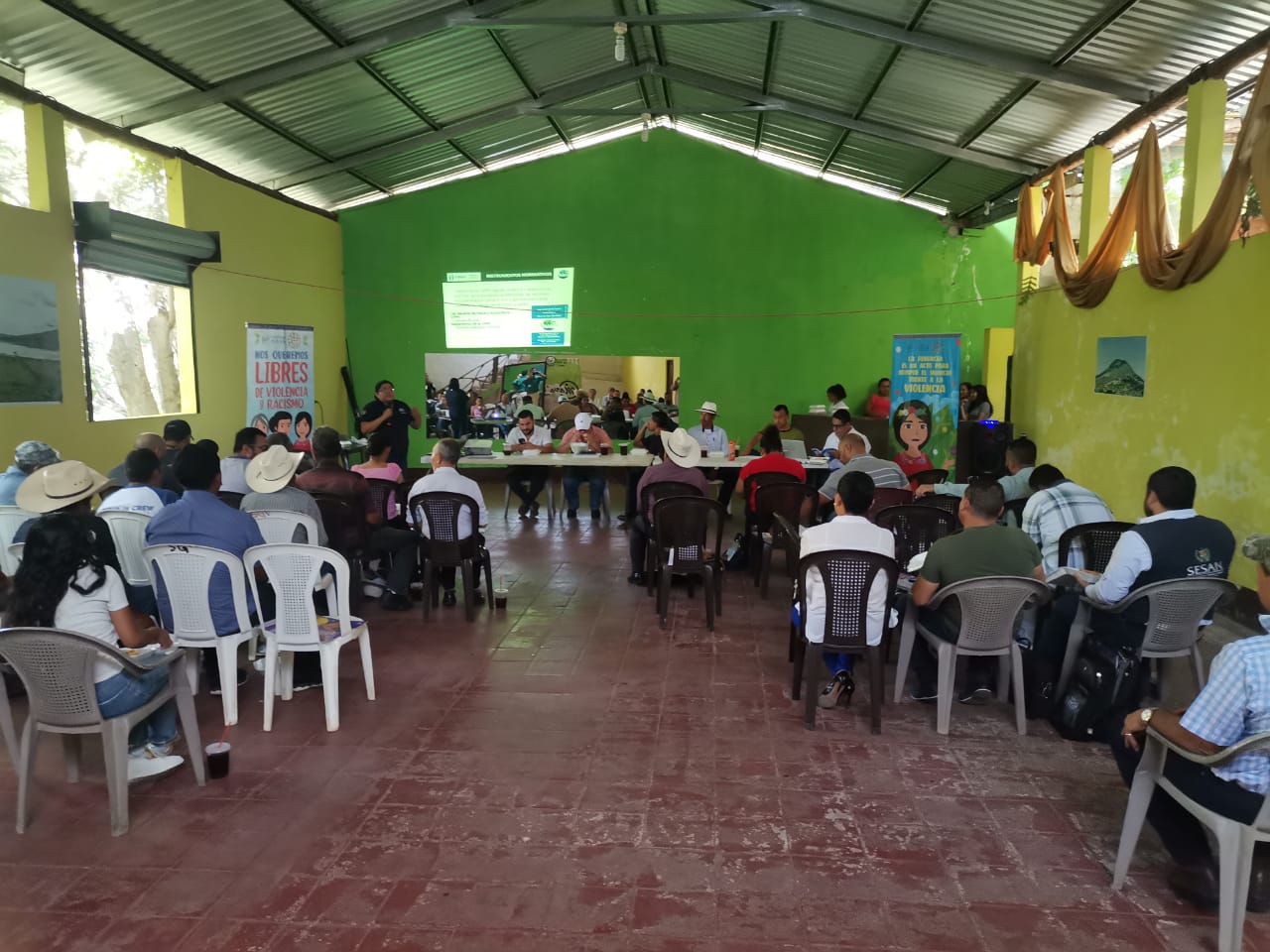 <strong>MARN celebra Día Mundial de la Pesca en la Laguna de Atescatempa</strong>