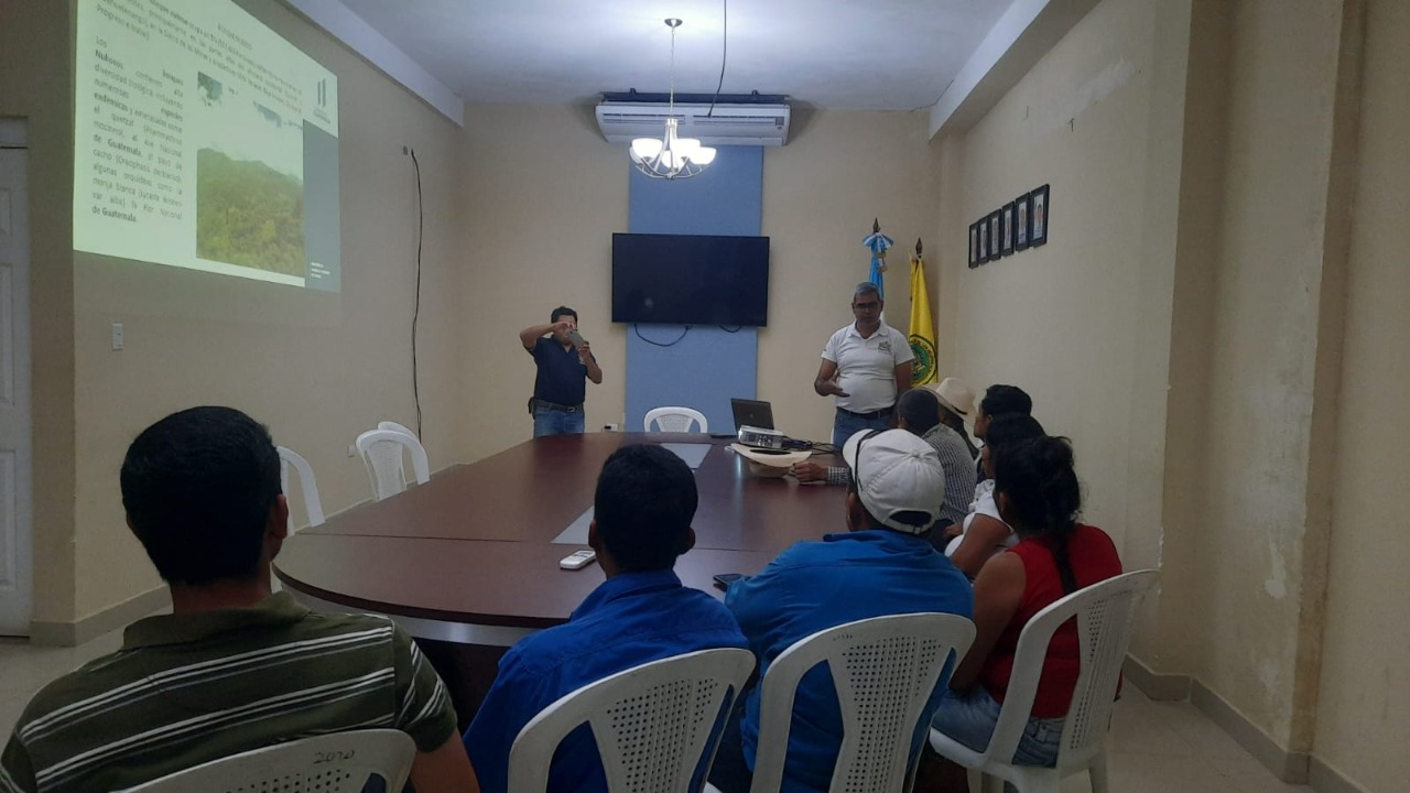 <strong>MARN fortalece conocimientos forestales en San Antonio La Paz</strong>