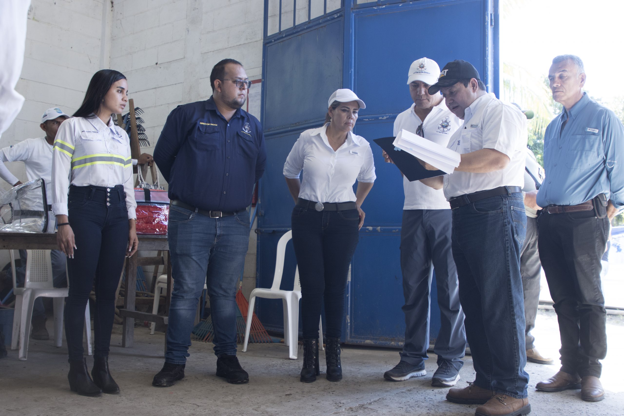 <strong>Supervisan acciones en el río Motagua y entregan maquinaria para el tratamiento de desechos plásticos  </strong>