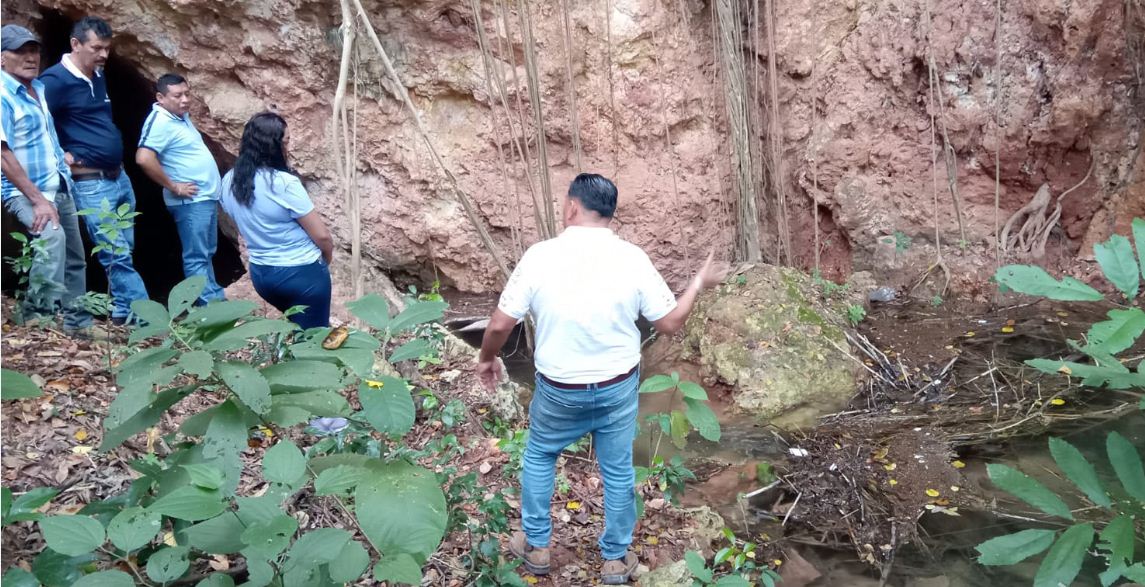 <strong>MARN lidera limpieza para drenar el lago Petén Itzá</strong>