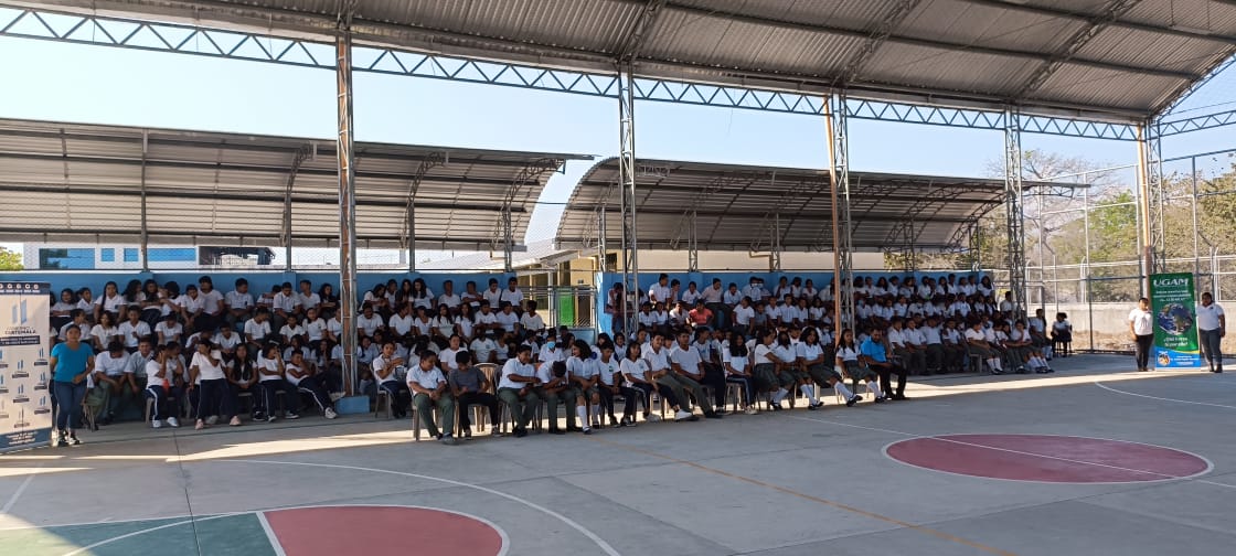 <strong>Estudiantes de Petén se capacitan como Guardianes Ecológicos y sobre el Reglamento 164-2021</strong>