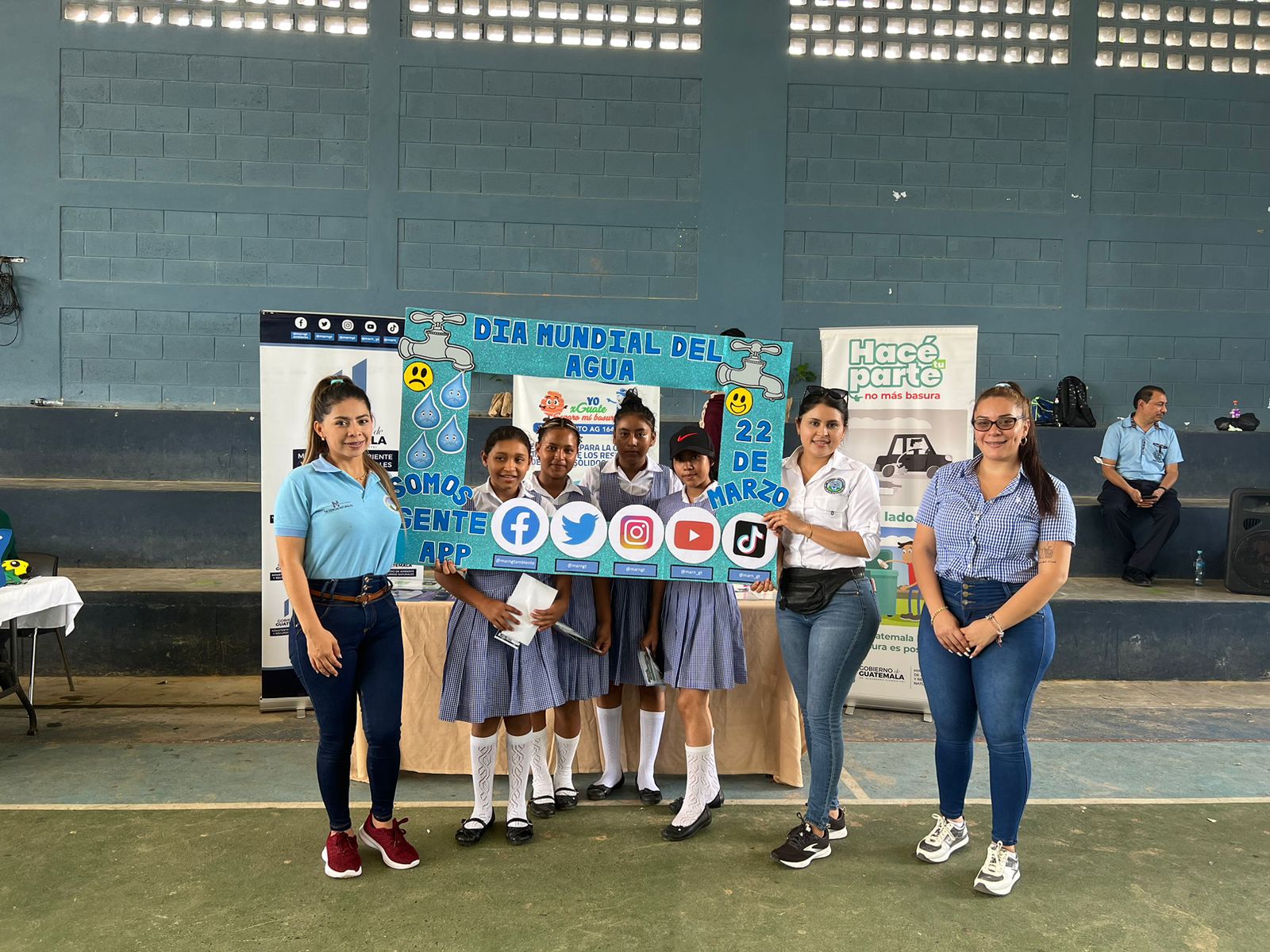 Juventud de Puerto Barrios involucrada en la protección del agua