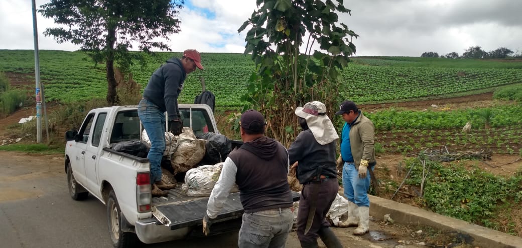 <strong>Patzicía celebra el Día Mundial del Agua con jornada de limpieza</strong>