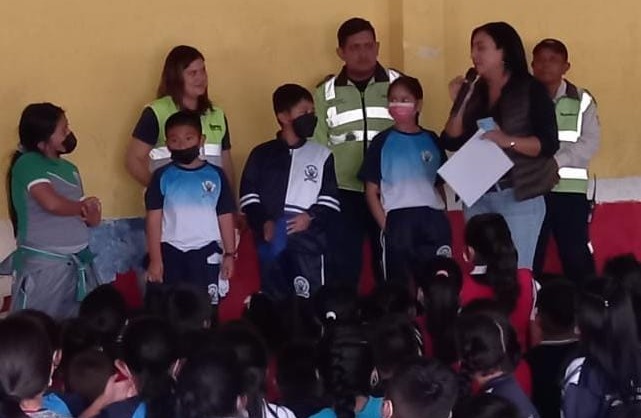 Celebran el Día de la Tierra con estudiantes de Mixco