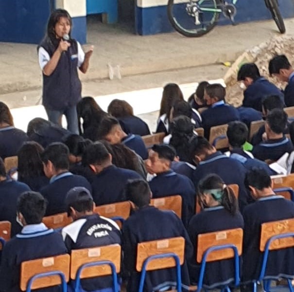 Estudiantes en Santa Lucía Utatlán, Sololá se forman como Guardianes Ecológicos