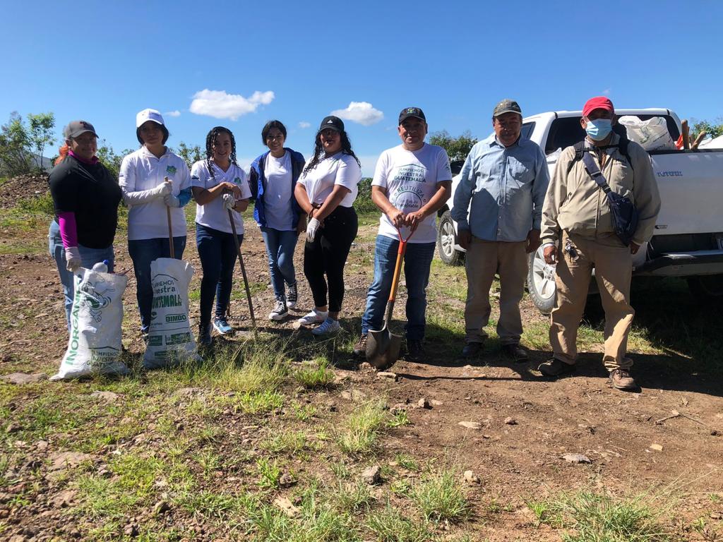 Jalapa trabajan en la erradicación de focos de contaminación