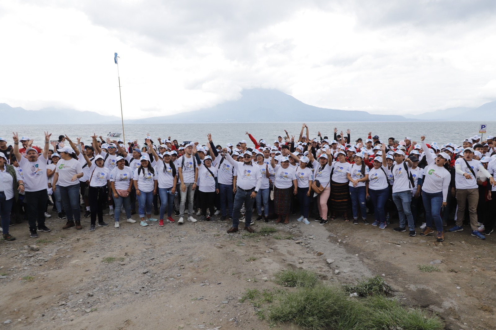 Participan más de mil jóvenes en la segunda fase 2023 de Playas Limpias para promover la  conciencia ambiental