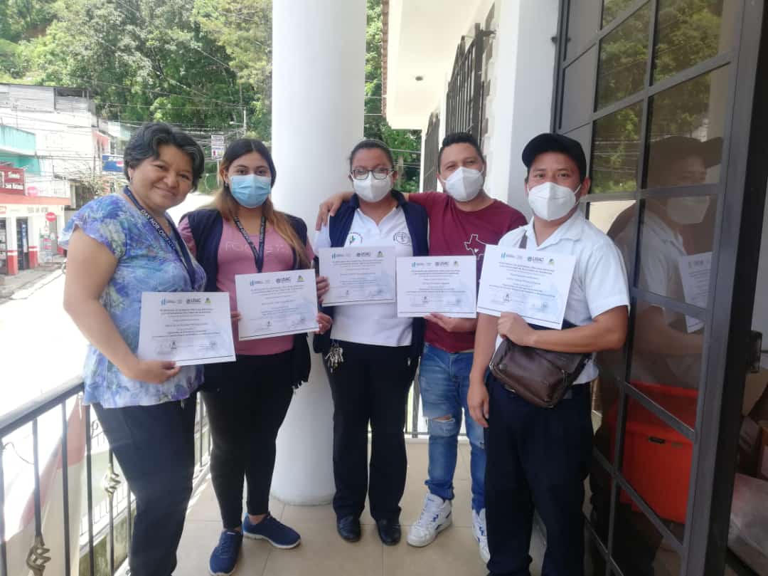 Personal de salud de San Pedro Ayampuc es certificado conDiplomado de Educación Ambiental