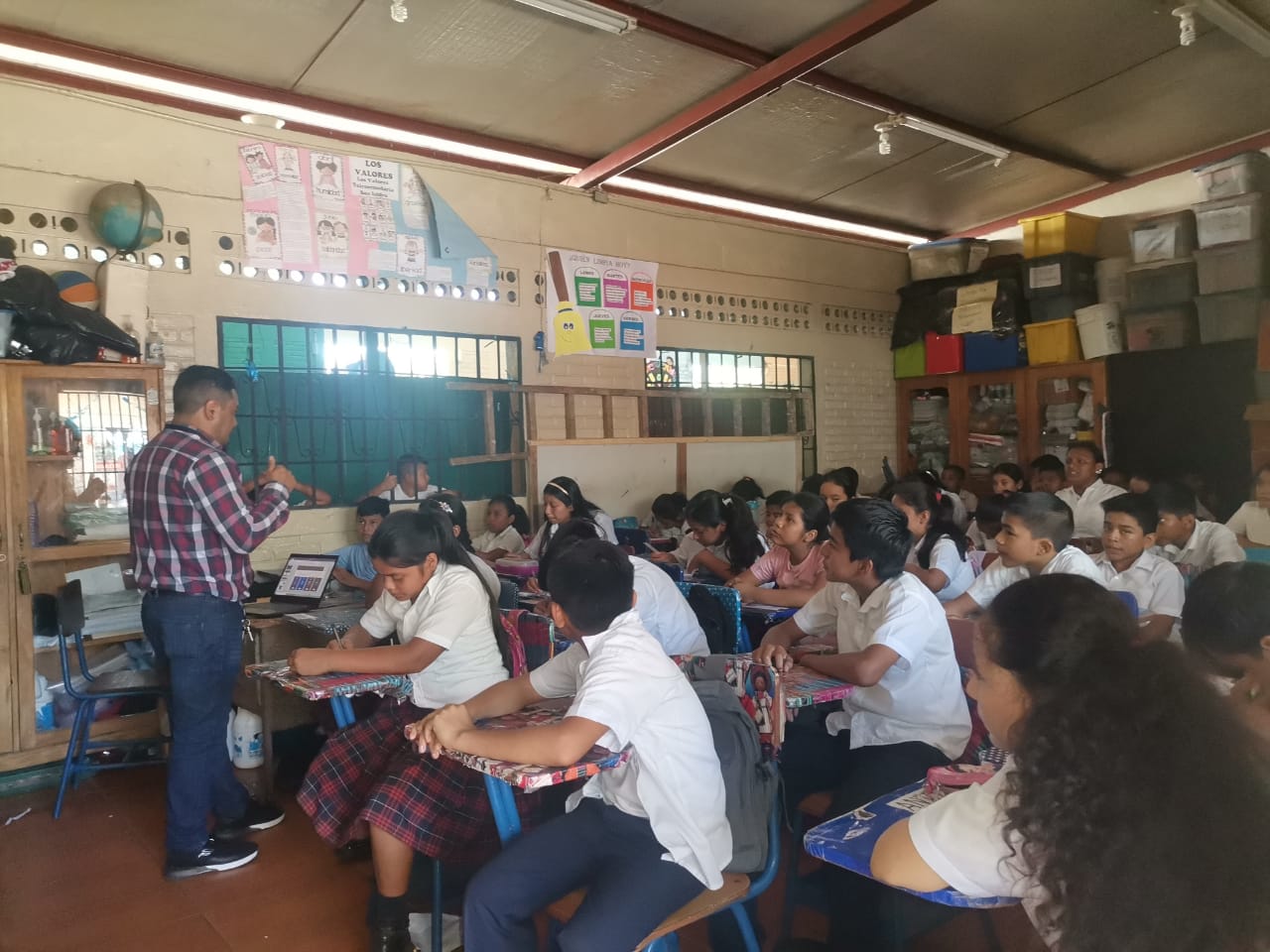 Estudiantes de diferentes establecimientos de San Marcos inician su formación como nuevos Guardianes Ecológicos